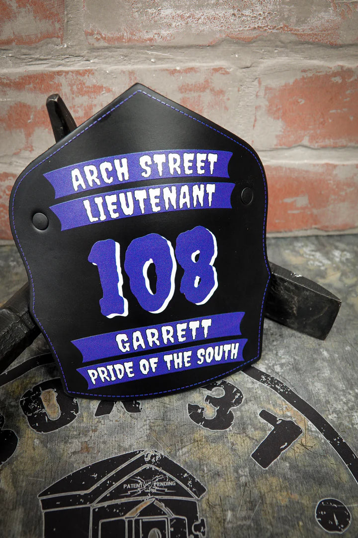 Load image into Gallery viewer, Traditional Panel Shield (2-2 Panel) Leather Helmet Front
